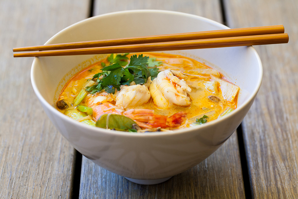 Готовим дома блюда тайской кухни: рецепт острого супа «Том Ям»