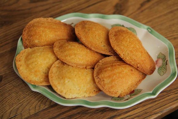 Французский вкус детства: 10 лучших рецептов печенья «Мадлен»