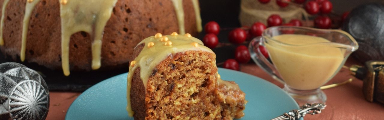 Липкий финиковый пудинг с карамельным соусом (или sticky toffee pudding)