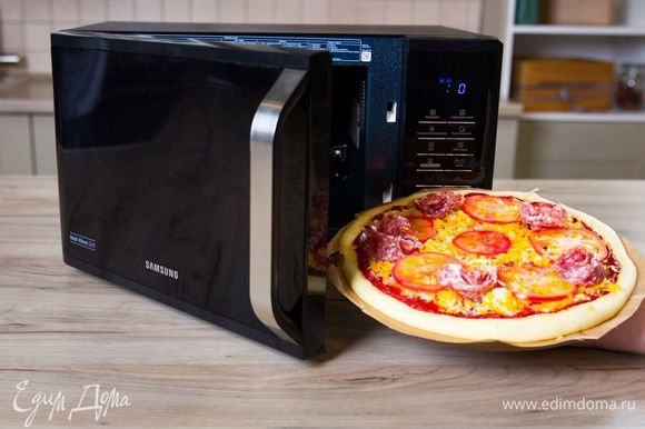 Пицца в батоне в микроволновке