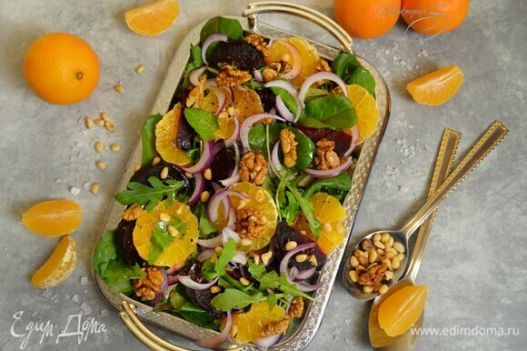Свекольный салат с апельсином и орешками