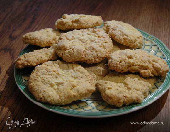 Линцерское миндальное печенье с джемом