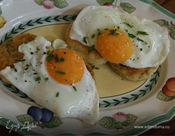 Скрэмбл, шакшука, кокот: 20 способов приготовить яйца