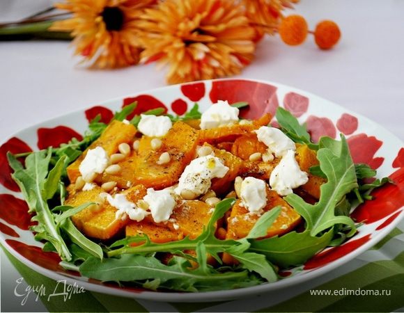 Теплый салат с рукколой и грибами | Меню недели