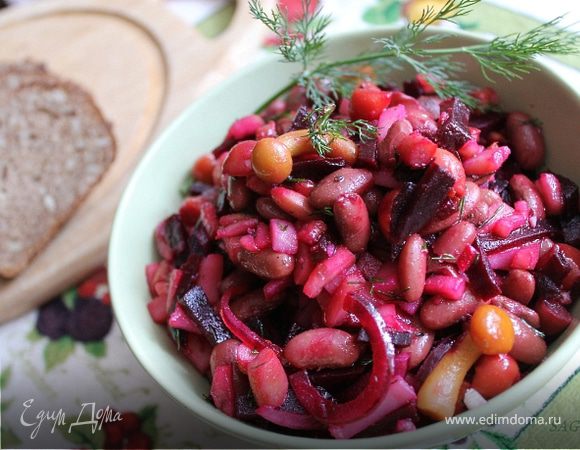 Винегрет с фасолью и жареным луком