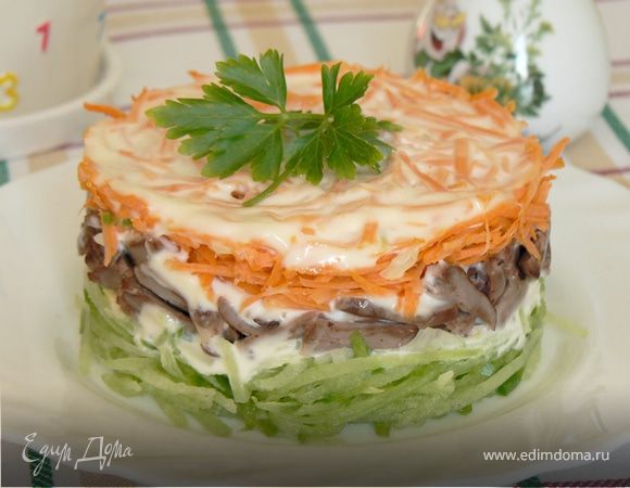 Салат с куриными сердечками и морковкой по-корейски