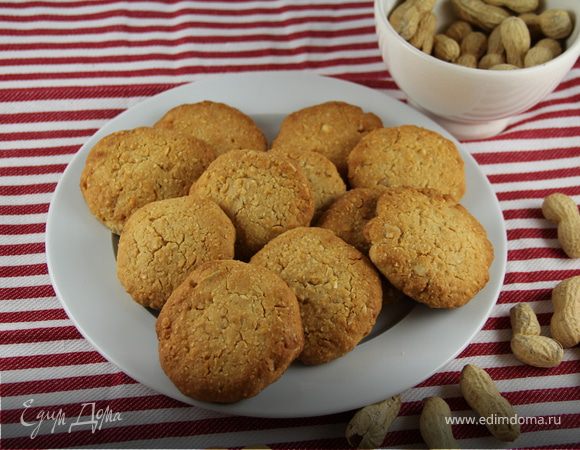 Медовый пирог с арахисом и корицей