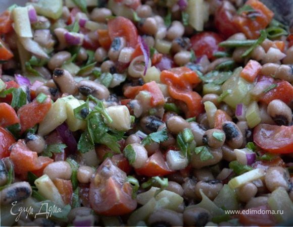 Салат с красной фасолью, кукурузой и болгарским перцем