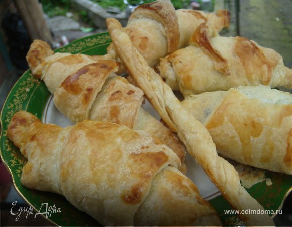 Круассаны с шоколадом (романтический завтрак)