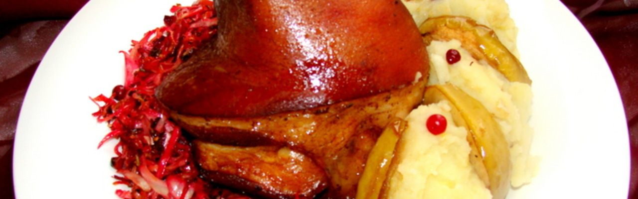 Свиная рулька по-баварски с тушеной капустой (пошаговый фото рецепт) - ВашВкус