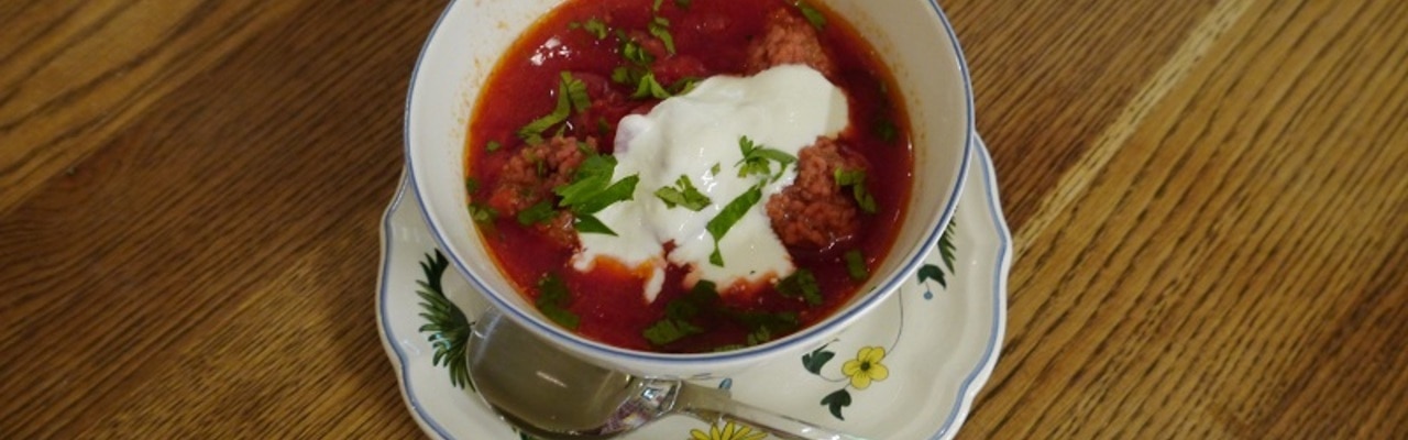 Суп с вермишелью, приготовленный на почти готовом бульоне