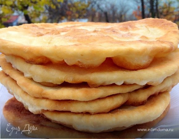 Вкусные пышные жареные лепешки на сковороде со вкусом пончиков