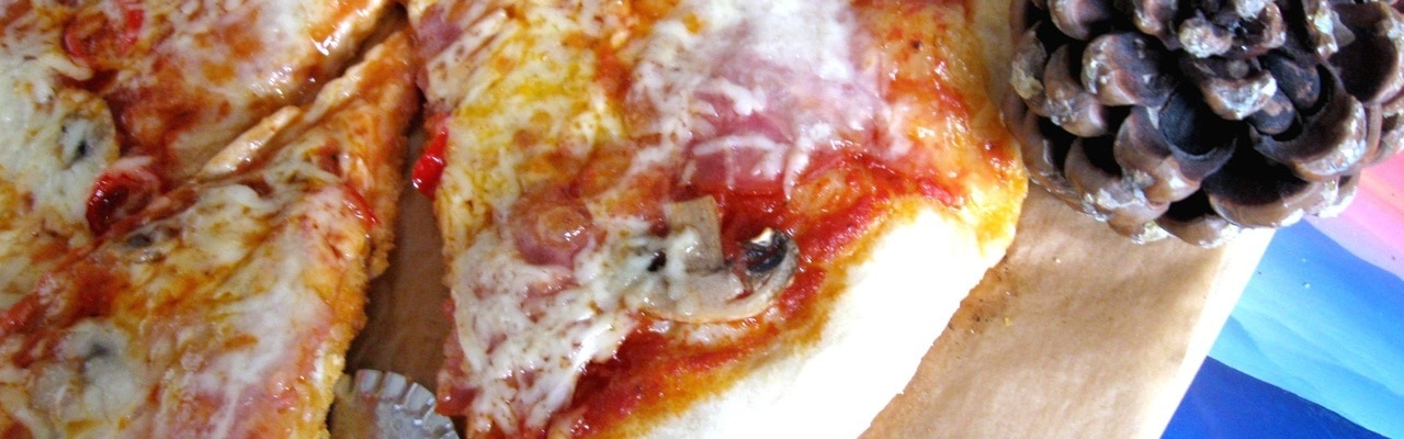 Пицца-рулет болоньезе