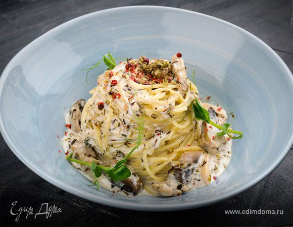 Паста с курицей и грибами в сырно-сливочном соусе (One pan pasta, one pot pasta)