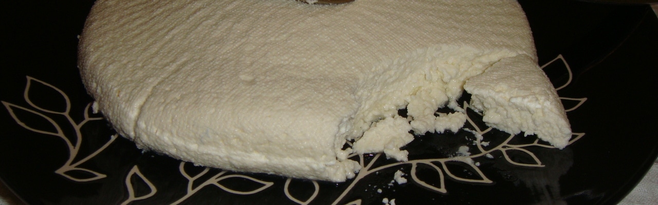Сыр рикотта в домашних условиях. Пошаговый рецепт с фото
