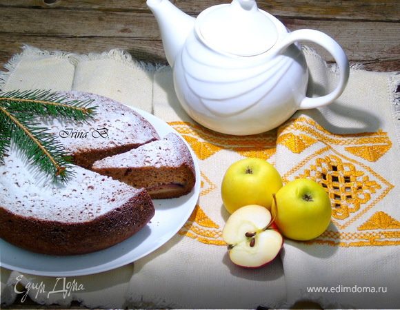 Пирог с яблоками на сметане