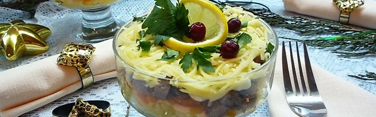 Салат «Белые ночи» с ананасом и сельдереем — рецепт с фото