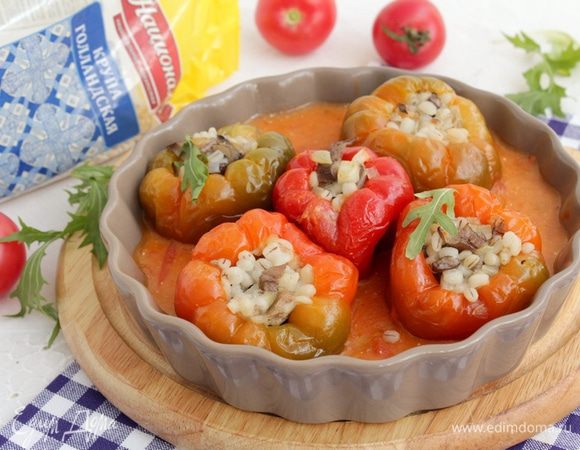 Перец фаршированный мясом и рисом