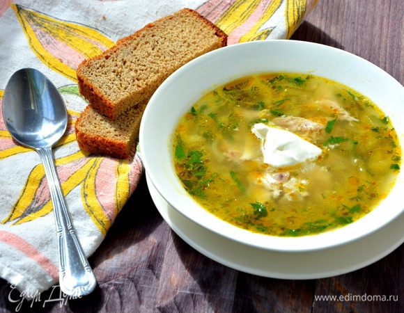 Рассольник с курицей и солеными огурцами