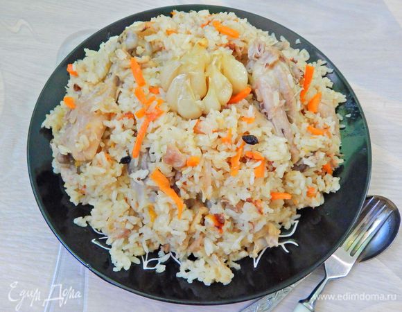 Быстрый плов с курицей в кастрюле