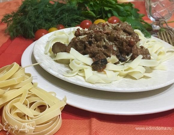 Куриная печень с макаронами на сковороде — рецепт с фото