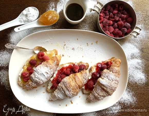 Круассаны с джемом и заварным кремом – кулинарный рецепт