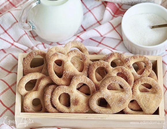 Печенье на желтках с шоколадом и орехами