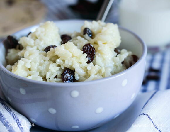 Овсянка с яблоком и изюмом в мультиварке