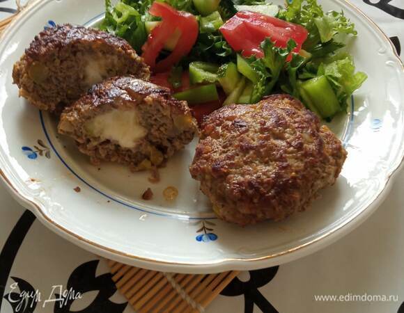 Зразы мясные с беконом и черносливом : Вторые блюда